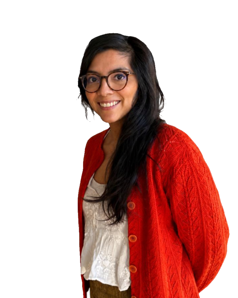 Portrait de Mélissa Aldana, souriante, en gilet orange